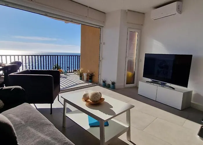 Central & Quite 2Bdr Beachfront Fuengirola