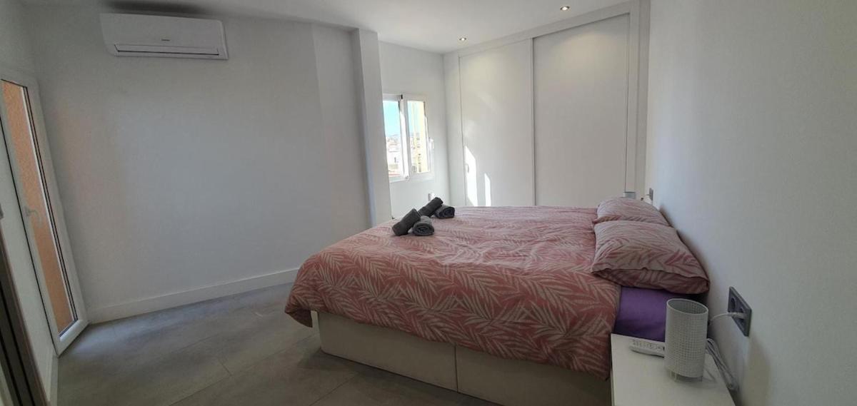 & Quite 2bdr Beachfront *